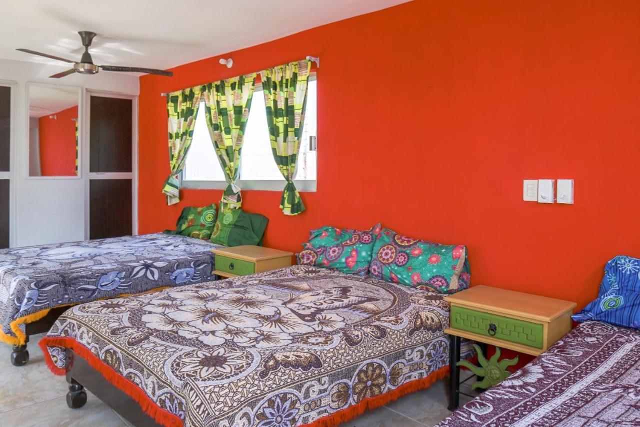 Hotel Puerto Viejo Масатлан Экстерьер фото