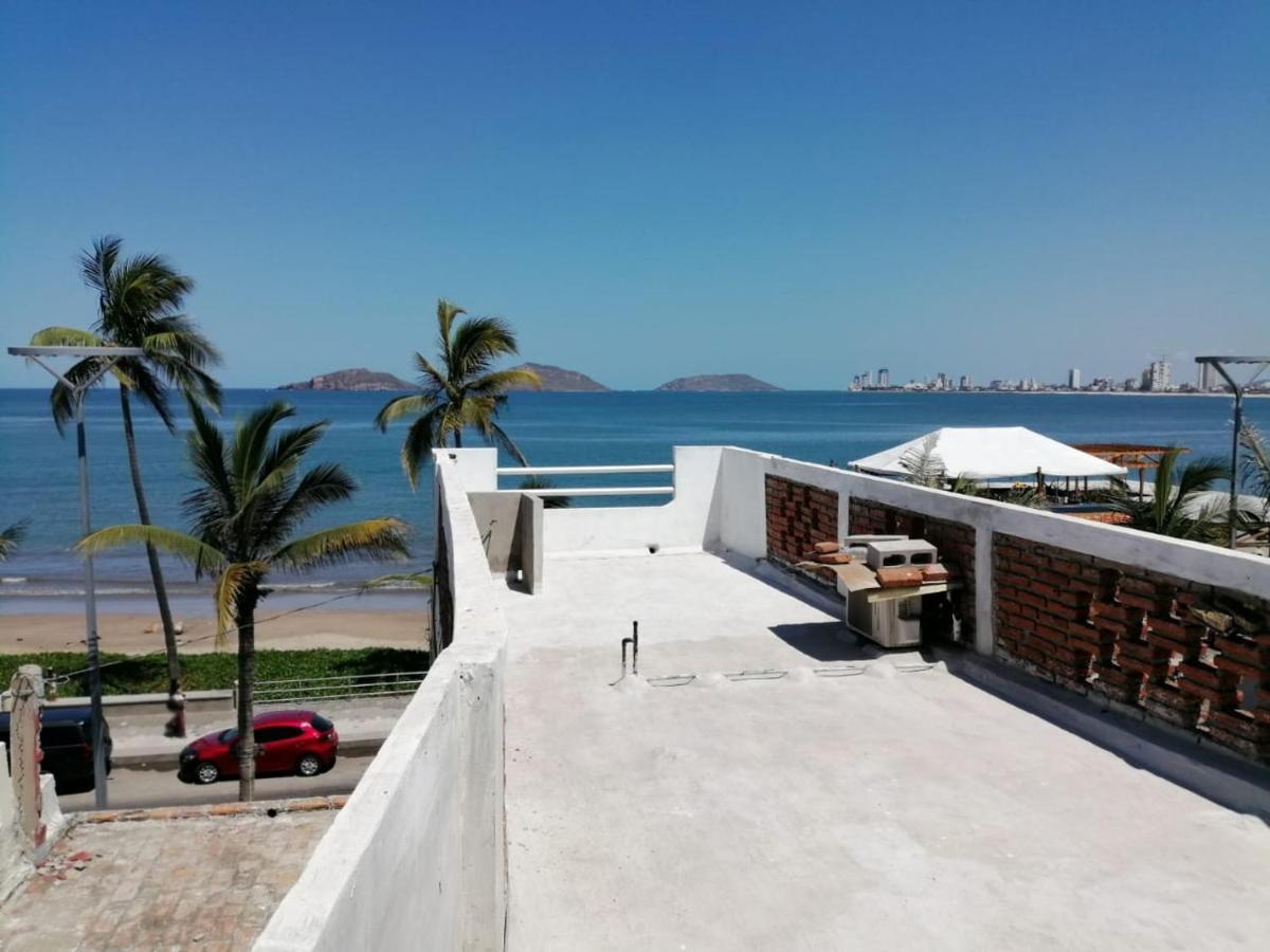 Hotel Puerto Viejo Масатлан Экстерьер фото